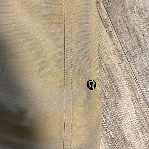 Lululemon Tan Khaki Men's Shorts 32 - Picture 5 of 5